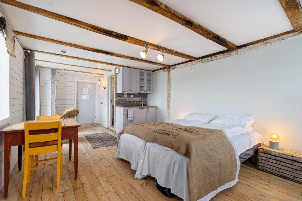 Sveggvika Guesthouse Sveggen Экстерьер фото